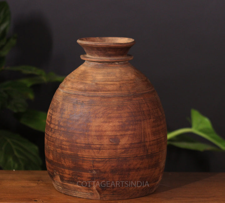 Wooden Vintage Pot
