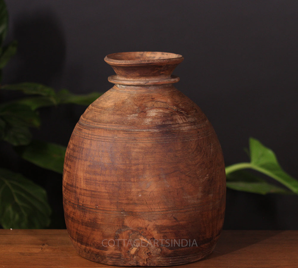 Wooden Vintage Pot