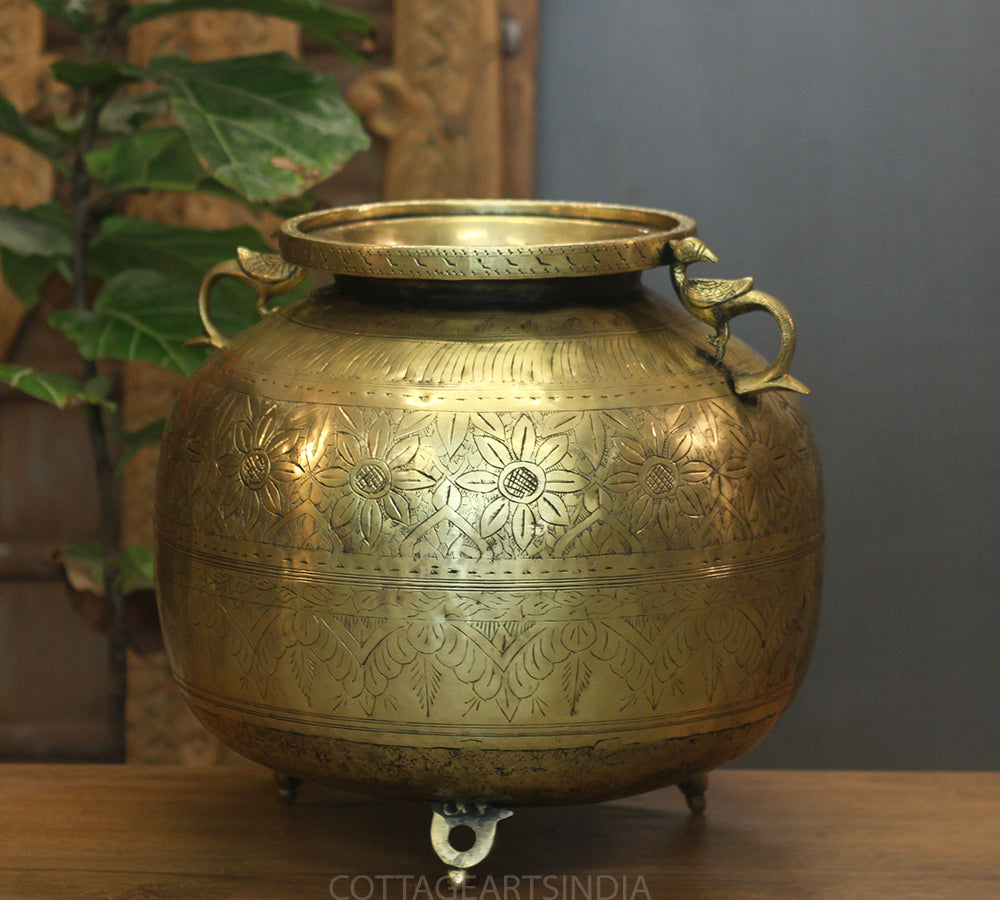 Brass Vintage Planter – CottageArts India