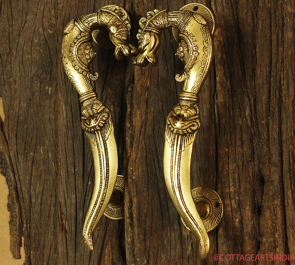 Brass Vyala Door Handle