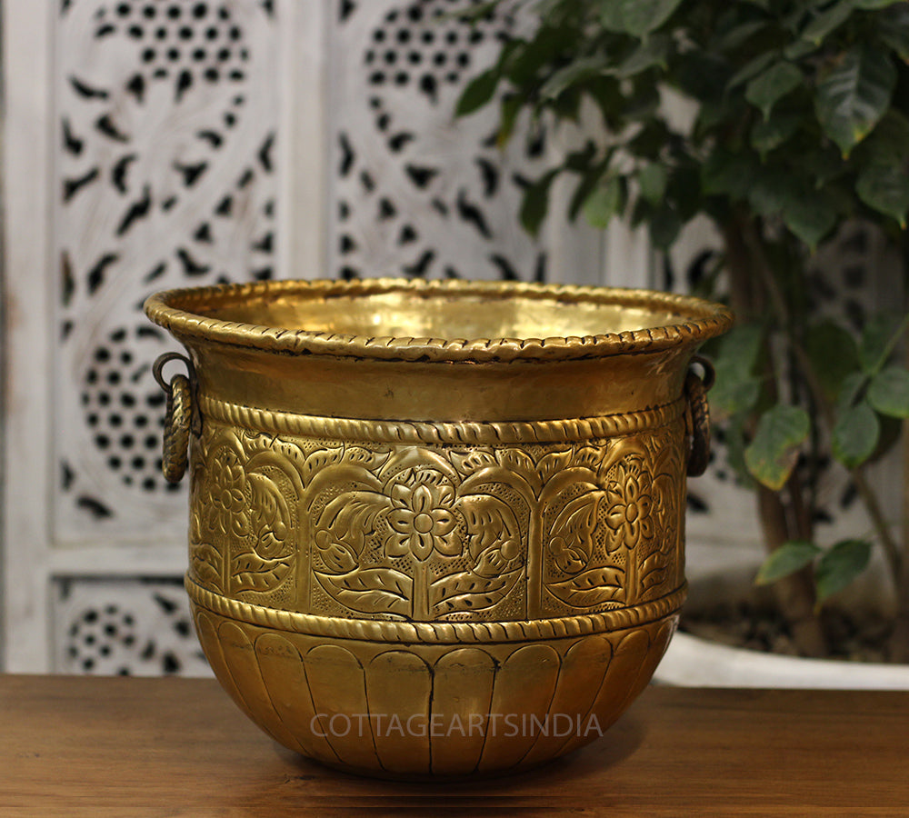Brass Vintage Finish Planter 8.5"