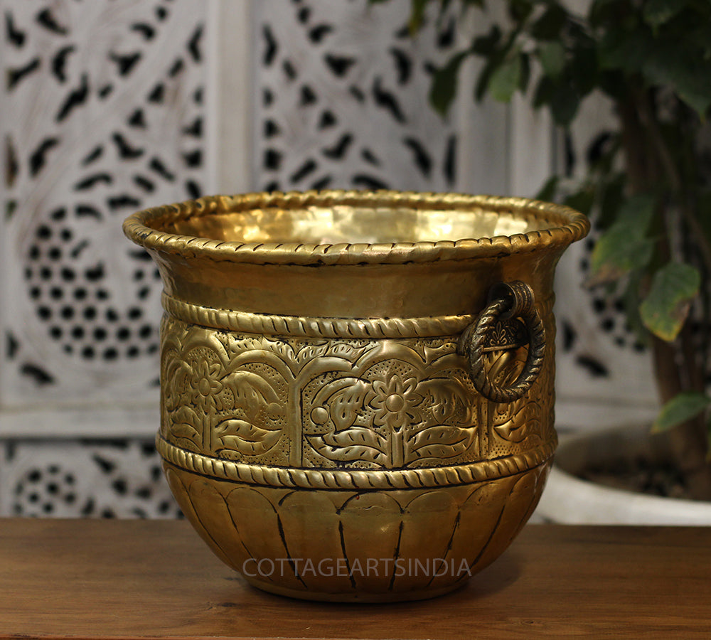 Brass Vintage Finish Planter 8.5"