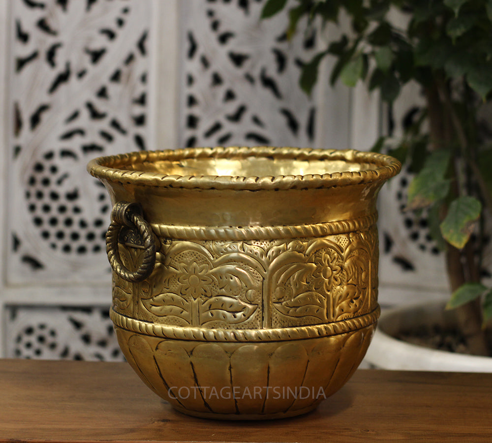 Brass Vintage Finish Planter 8.5"