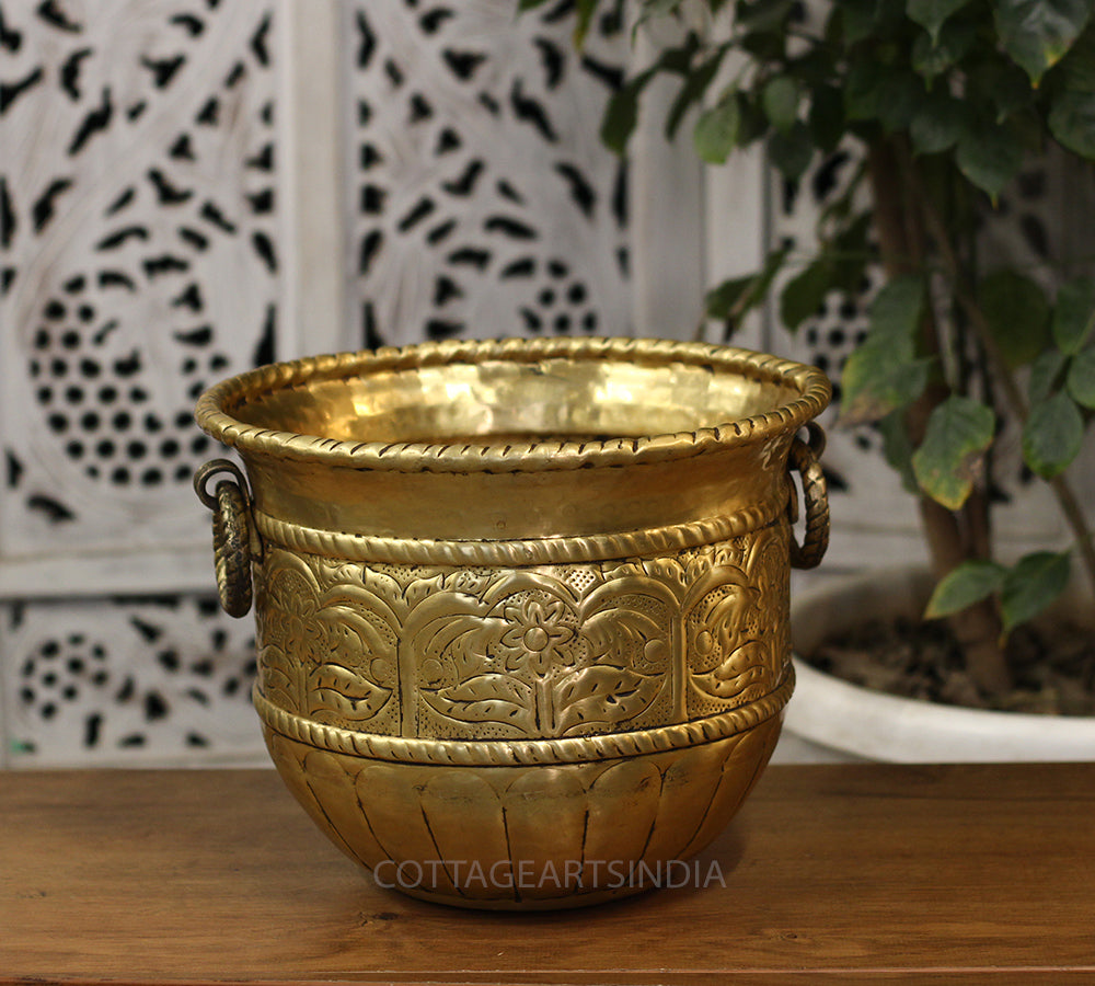 Brass Vintage Finish Planter 8.5"