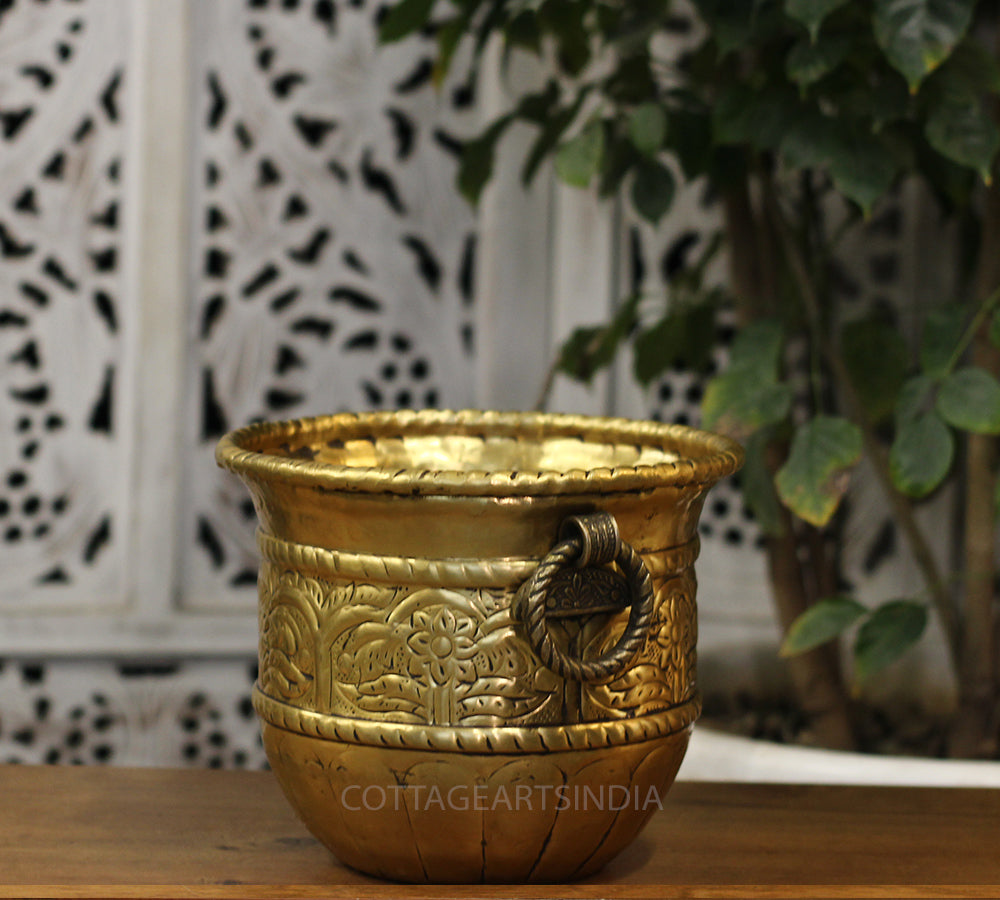 Brass Vintage Finish Planter 7"