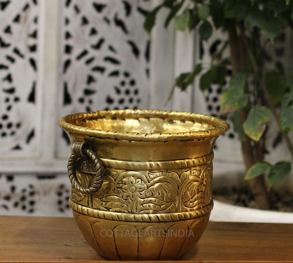 Brass Vintage Finish Planter 7"