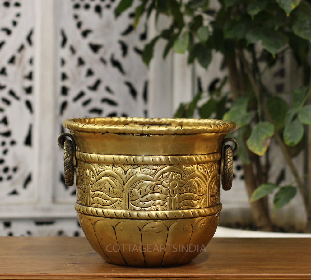 Brass Vintage Finish Planter 7"