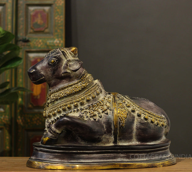 Brass Nandi In Antique Black Finish 17"