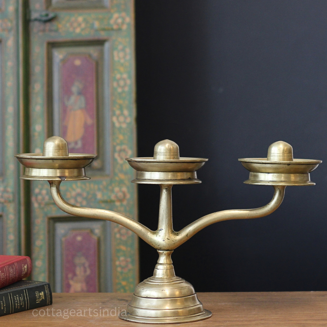 Brass Vintage Kavara Vilakku – 3 Branched Traditional Oil Lamp (Copy)
