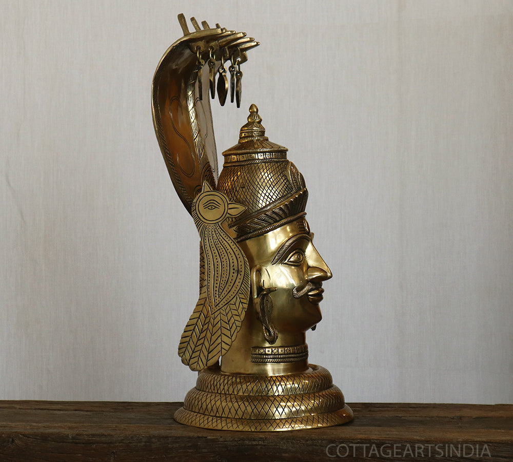 Shiva Mukhalingam with Nagabharanam Big