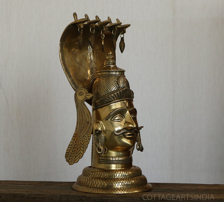 Shiva Mukhalingam with Nagabharanam Big