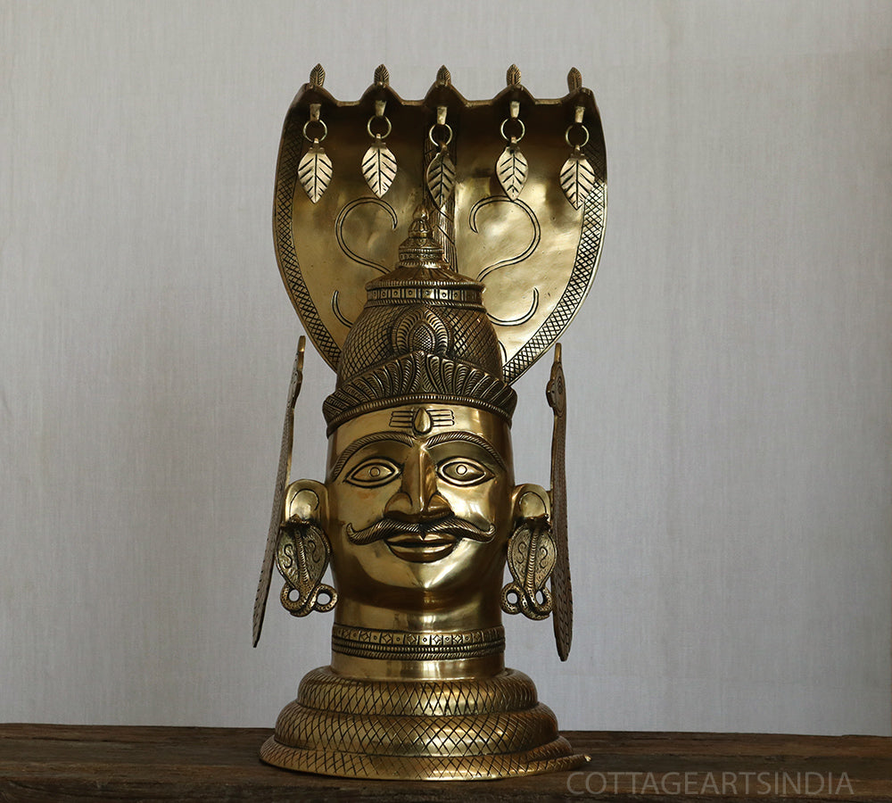 Shiva Mukhalingam with Nagabharanam Big