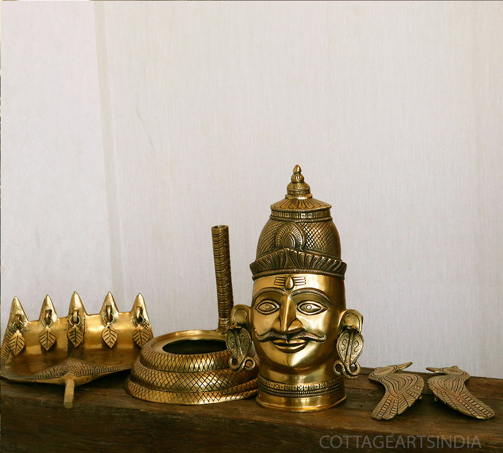 Shiva Mukhalingam with Nagabharanam Big