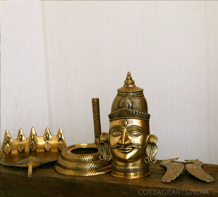 Shiva Mukhalingam with Nagabharanam Big