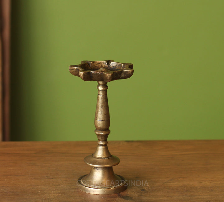 Brass  Vintage Vilakku Lamp