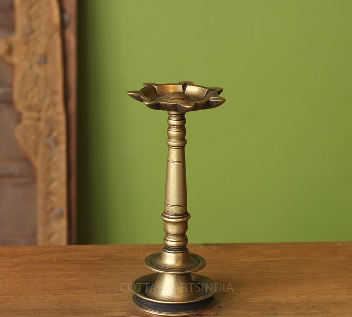 Brass  Vintage Vilakku Lamp