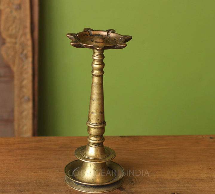 Brass  Vintage Vilakku Lamp