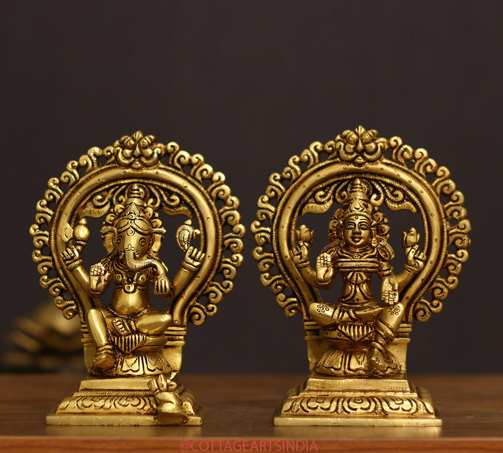 Brass Superfine Ganesh Laxmi Prabhaval 6.5"