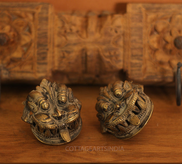 Brass Vintage Finish Yali Door Knob