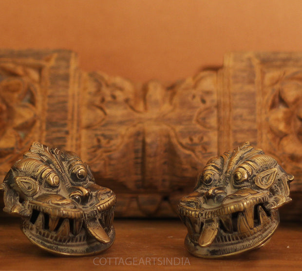 Brass Vintage Finish Yali Door Knob
