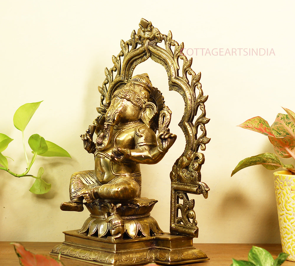Brass Ganesh -Laxmi SuperFine With  Prabhawali 16"