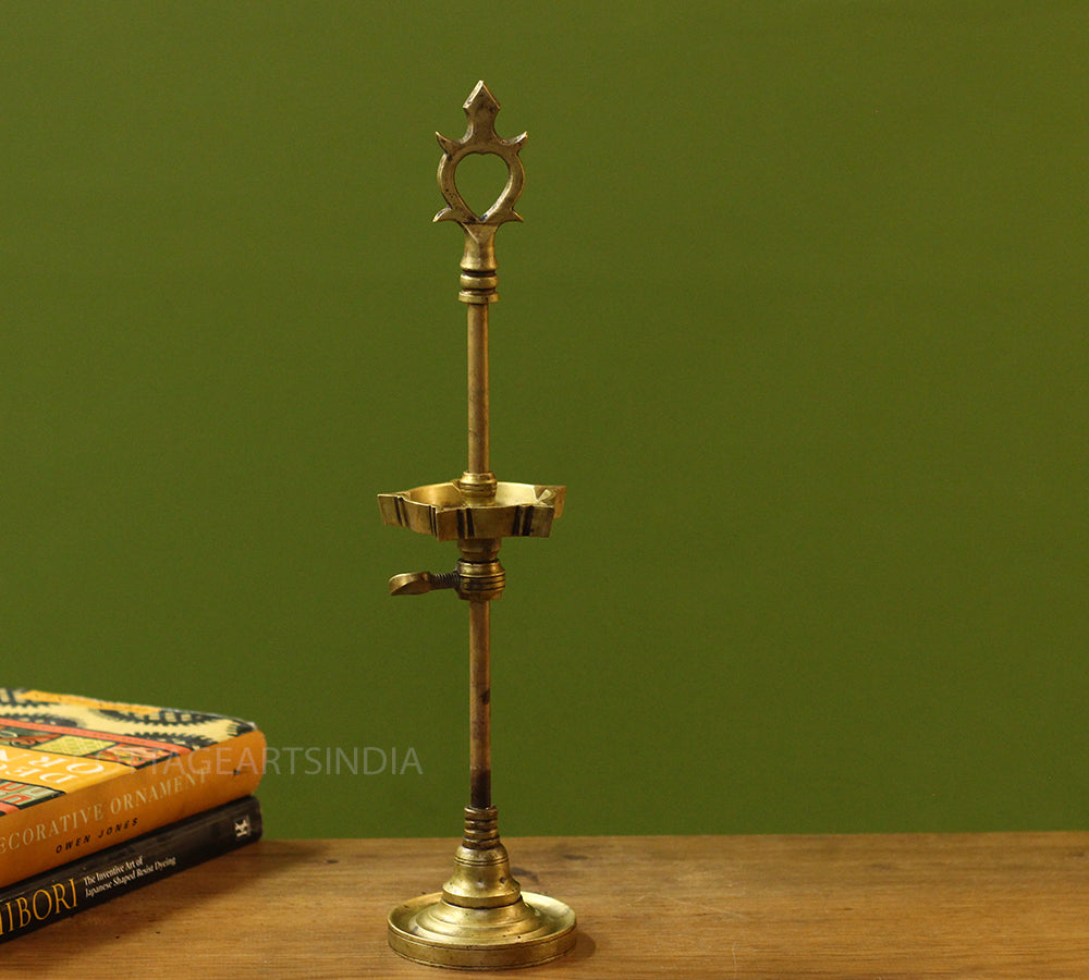 Brass  Vintage Vilakku Lamp