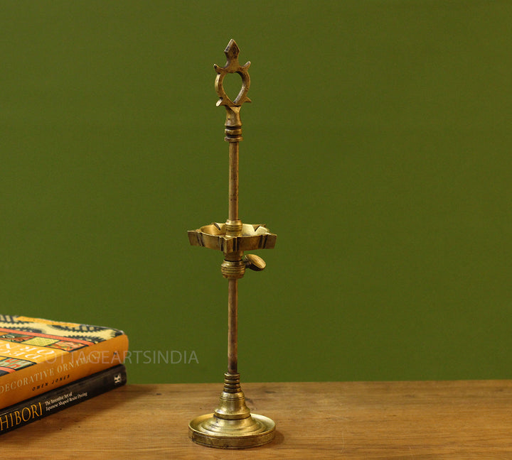 Brass  Vintage Vilakku Lamp