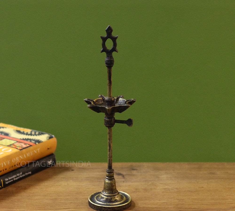 Brass  Vintage Vilakku Lamp
