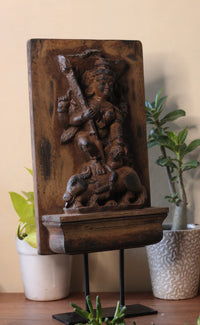 Vintage Wood / Stone Kali Mahisura Mardini Idol