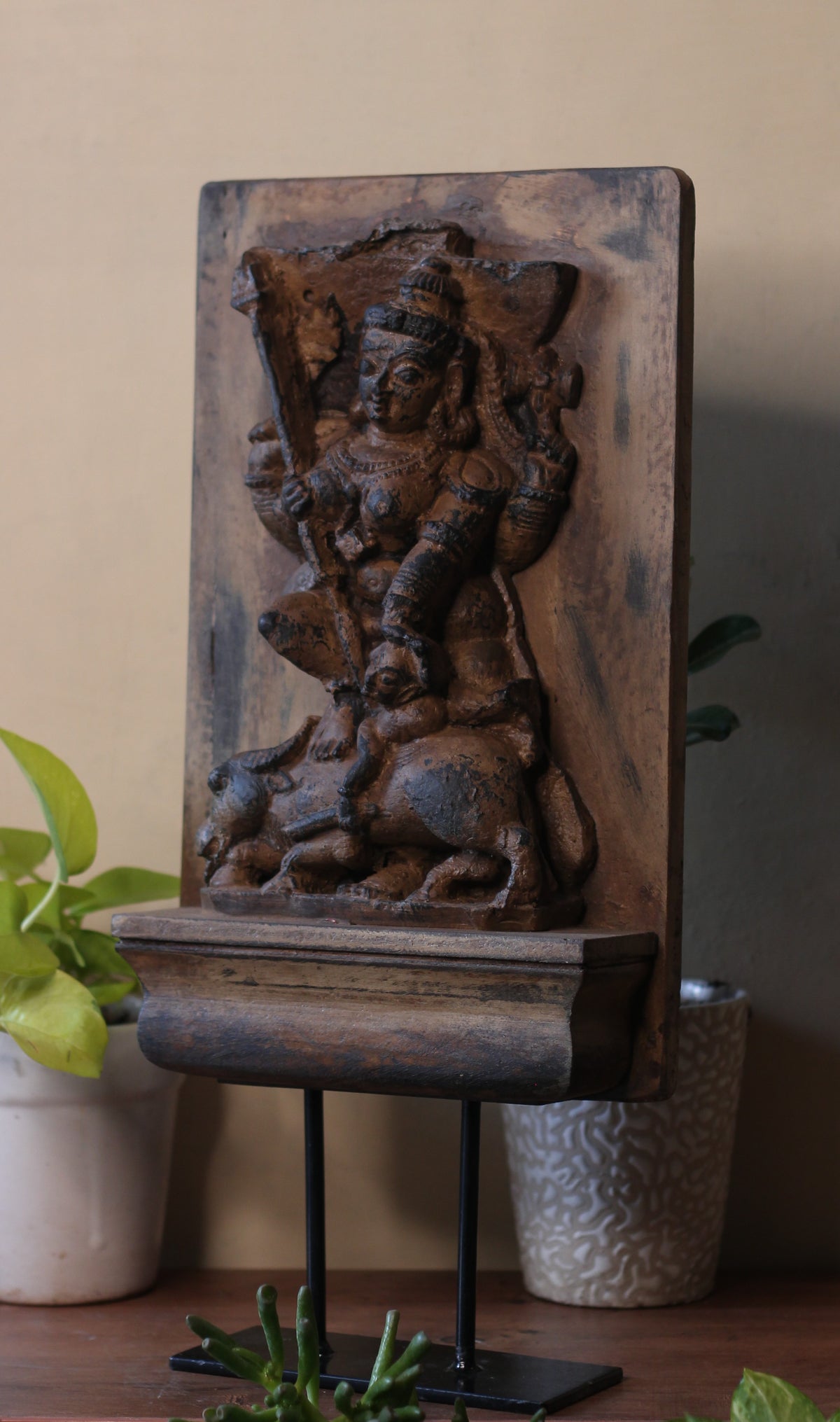 Vintage Wood / Stone Kali Mahisura Mardini Idol