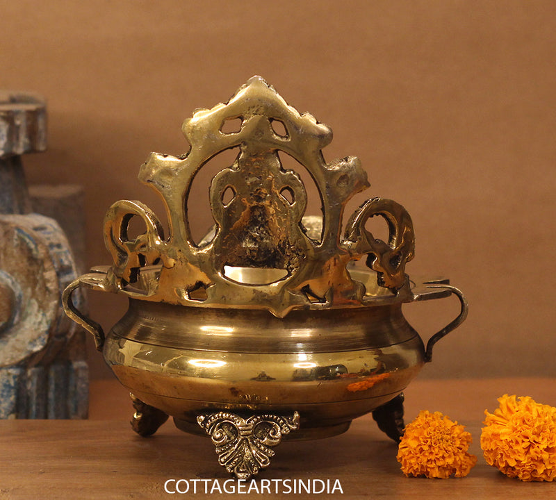 Brass Ganesh Urli 7 '
