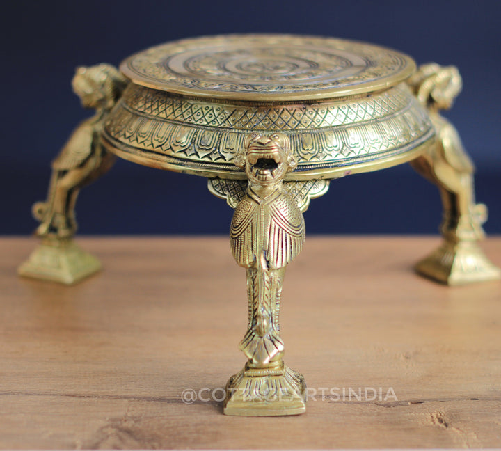 Brass Yali Chowki